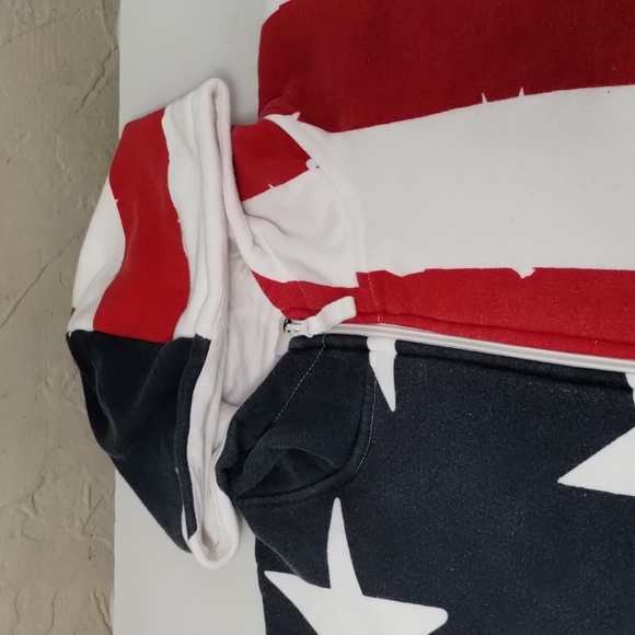 Skyline Wear Size: Adult XL American Flag Print Hooded Jumpsuit. - Picture 3 of 12